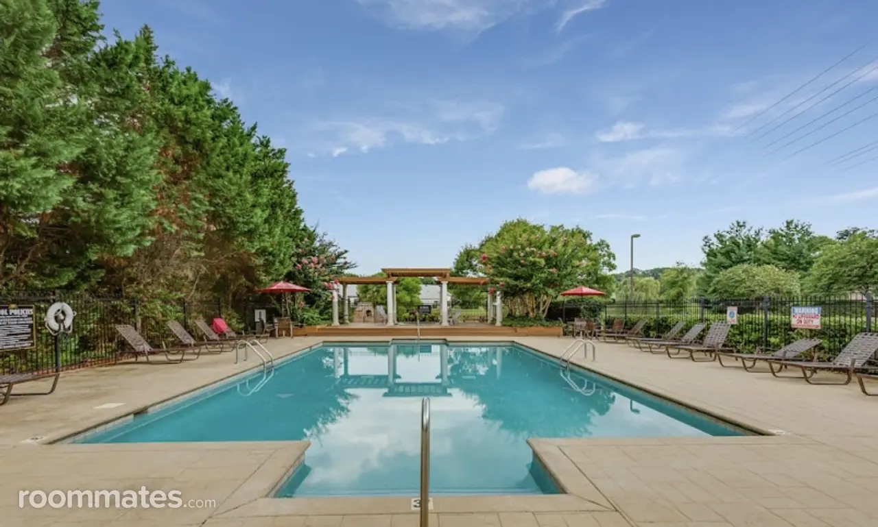 Profile photo 3 of 7