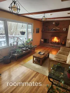 Room for rent in Kent, OH $600, house