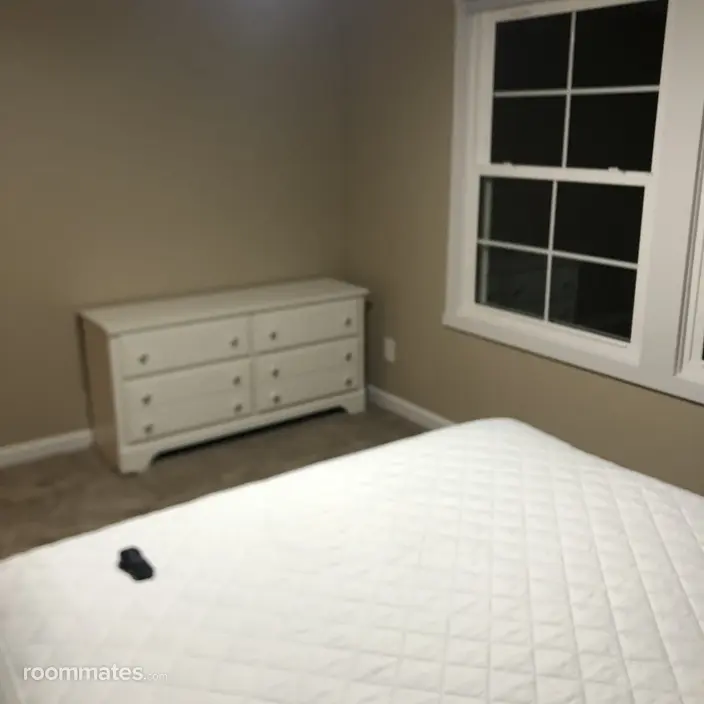 Room for rent in Northbridge, MA $850, house