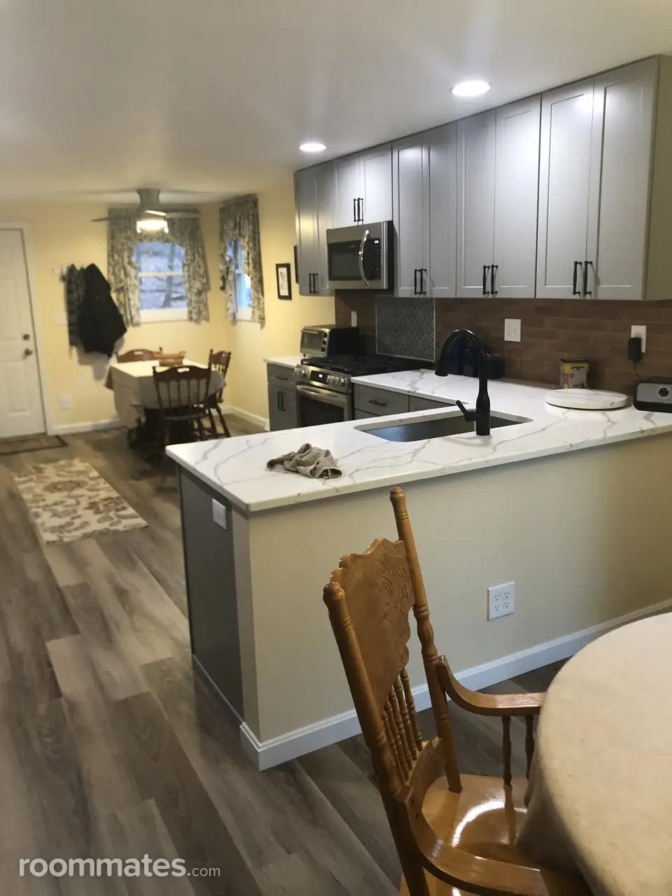 Profile photo 5 of 9