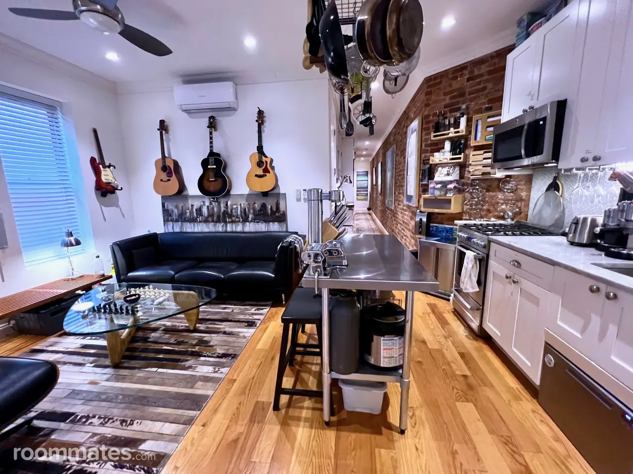 Profile photo 3 of 10