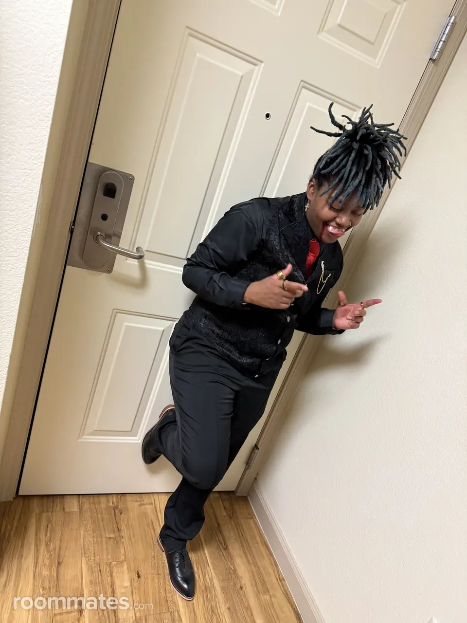 Profile photo 4 of 6