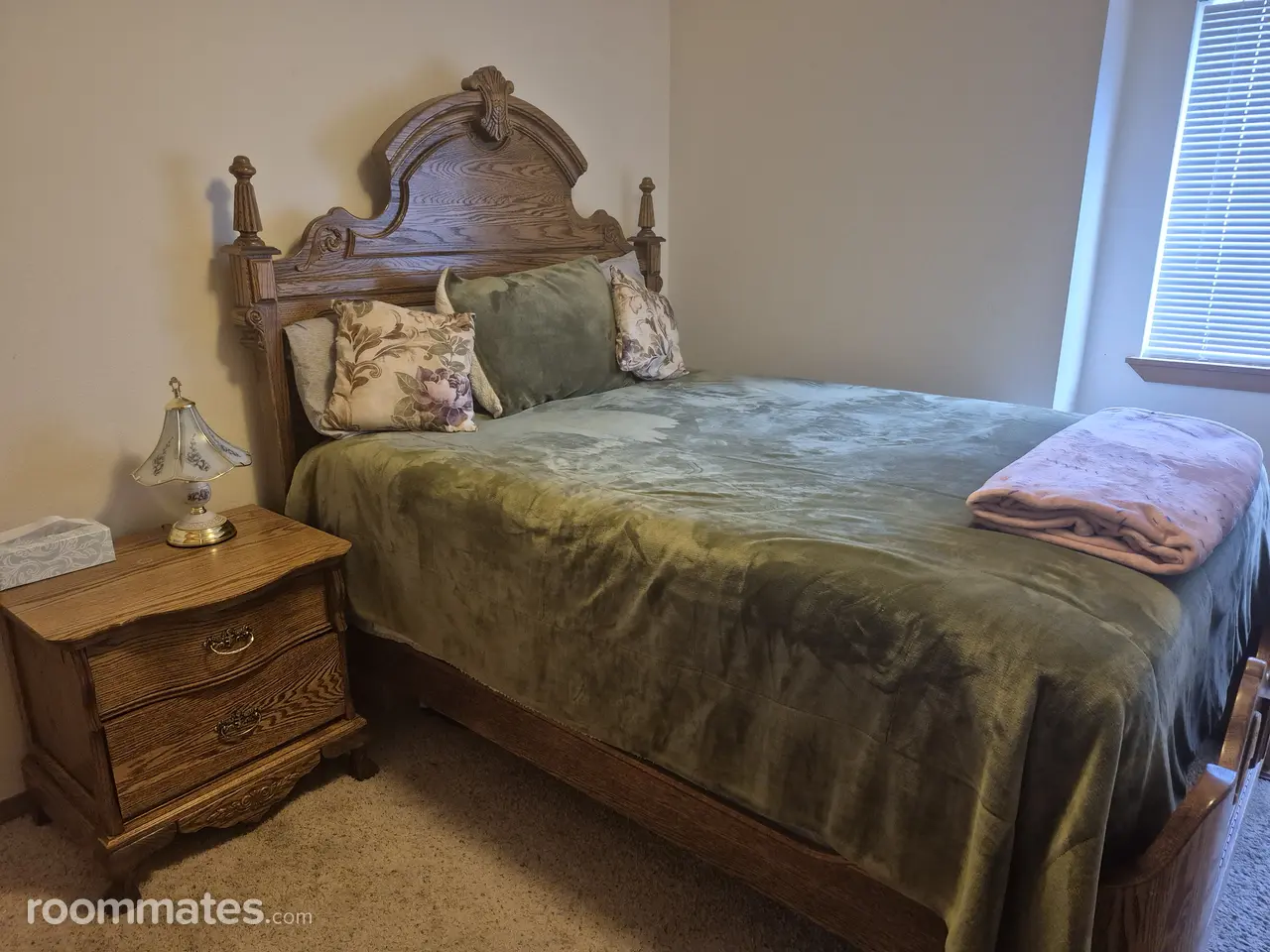 Profile photo 1 of 3