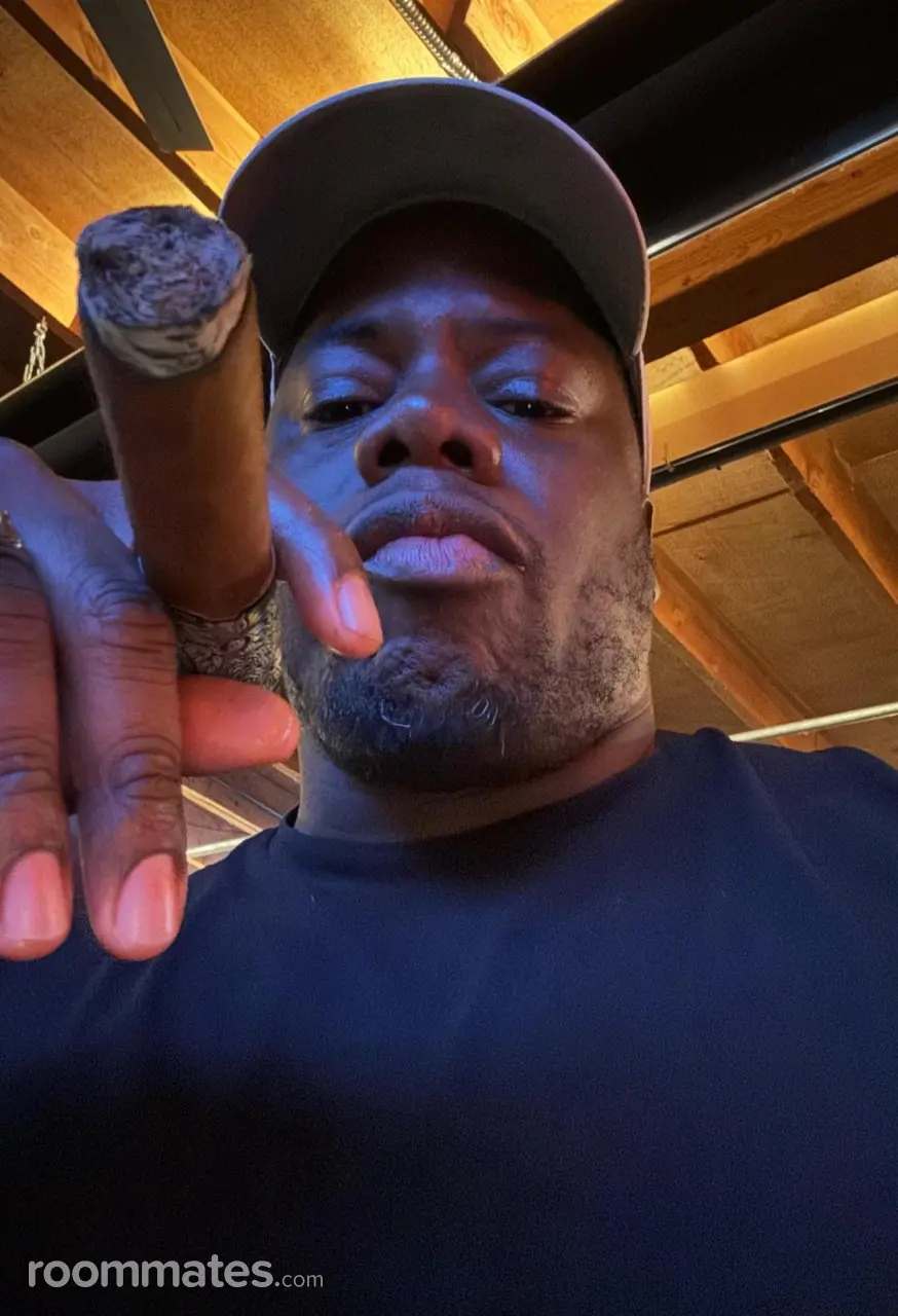 Profile photo 6 of 6