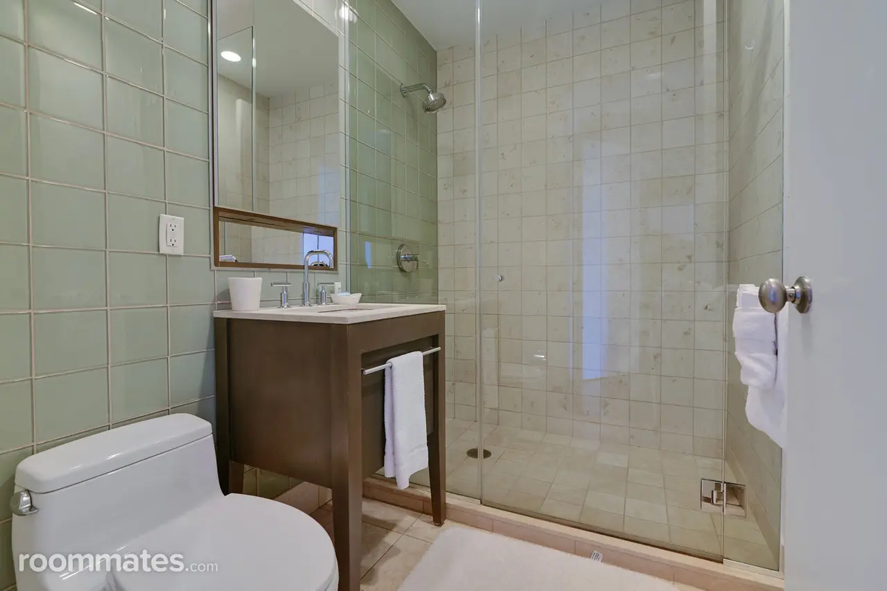 Profile photo 4 of 11