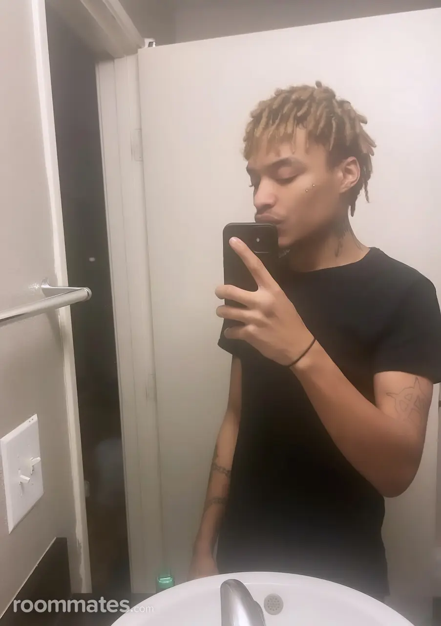 Profile photo 1 of 2