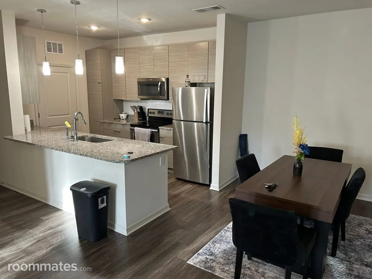 Profile photo 4 of 5