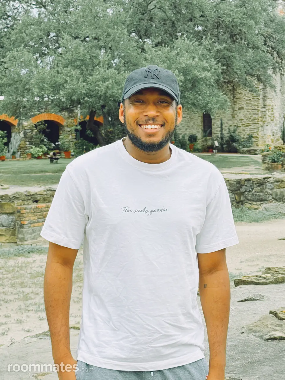 Profile photo 1 of 1