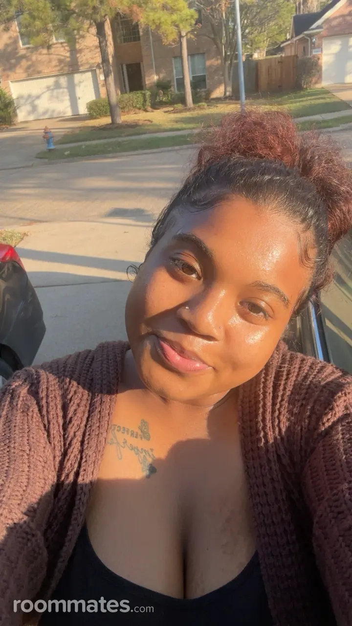 Profile photo 1 of 1