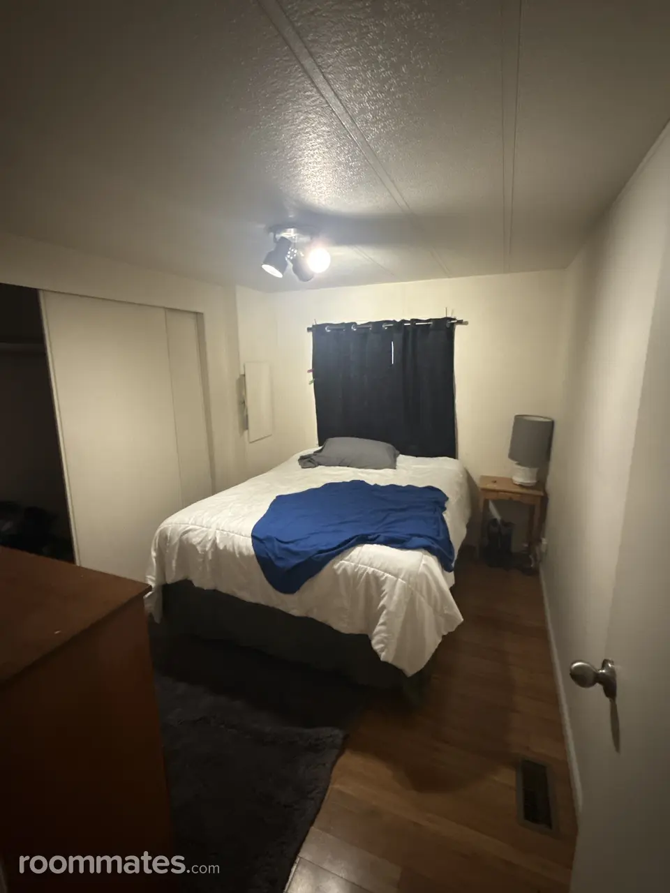 Profile photo 1 of 3