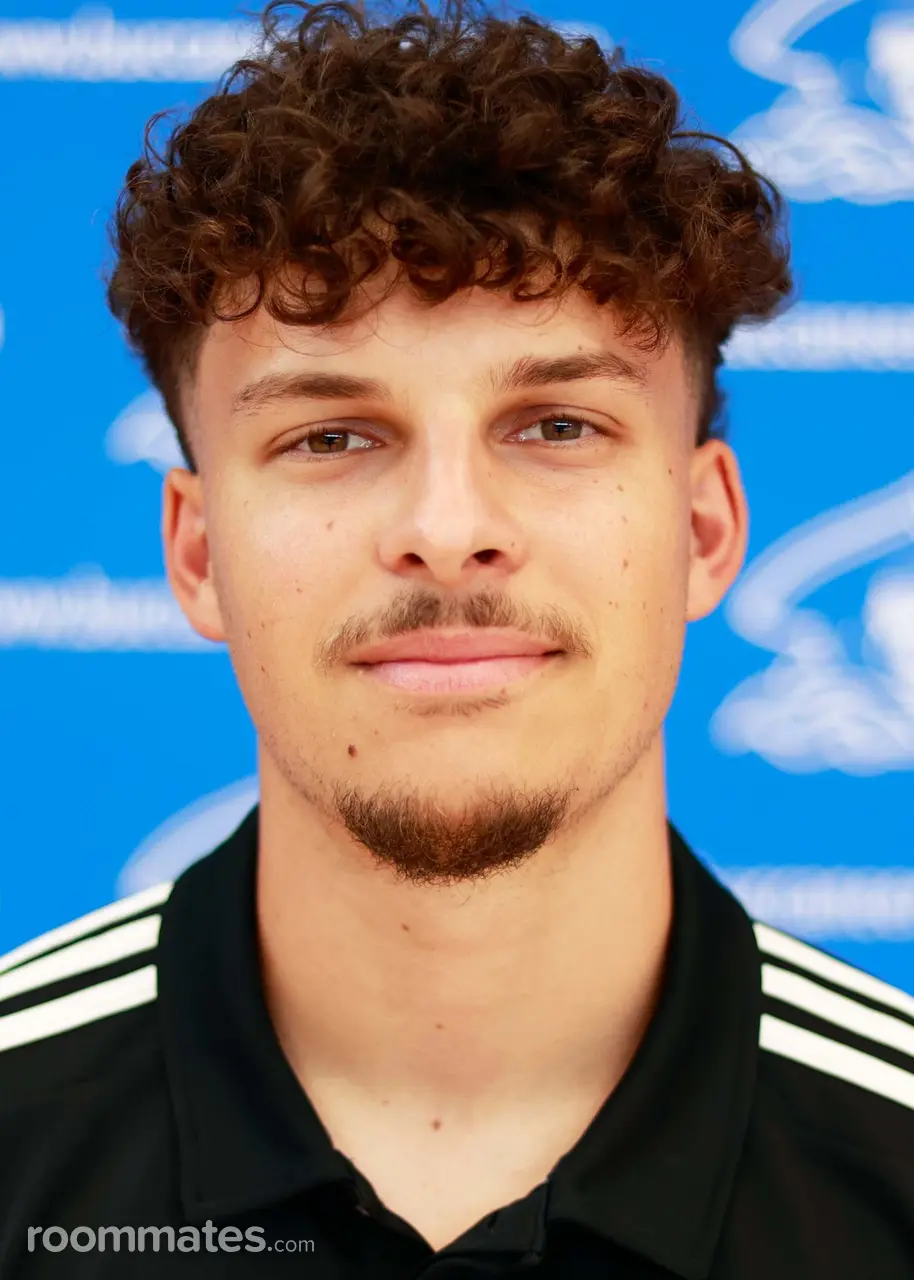 Profile photo 1 of 1