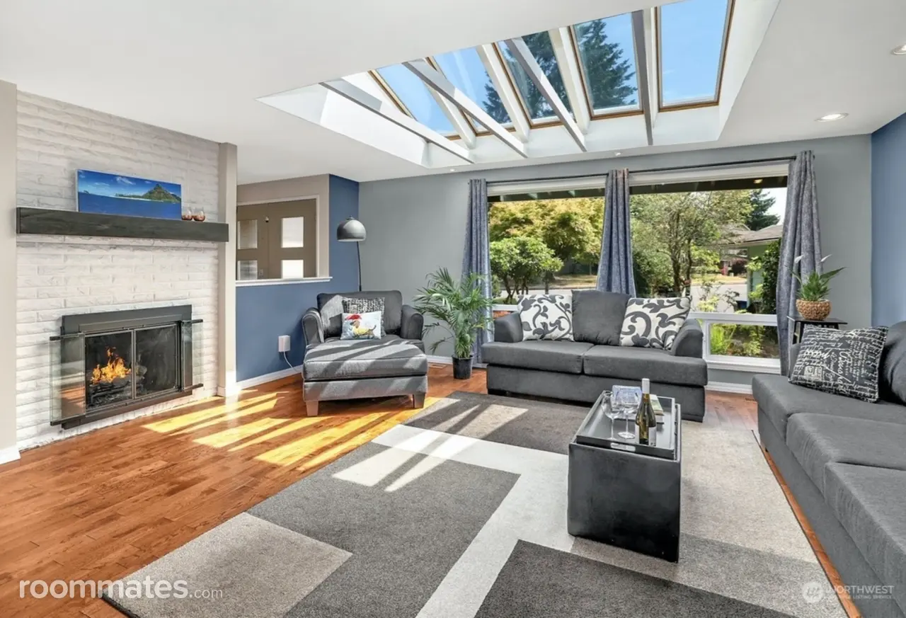 Profile photo 2 of 17