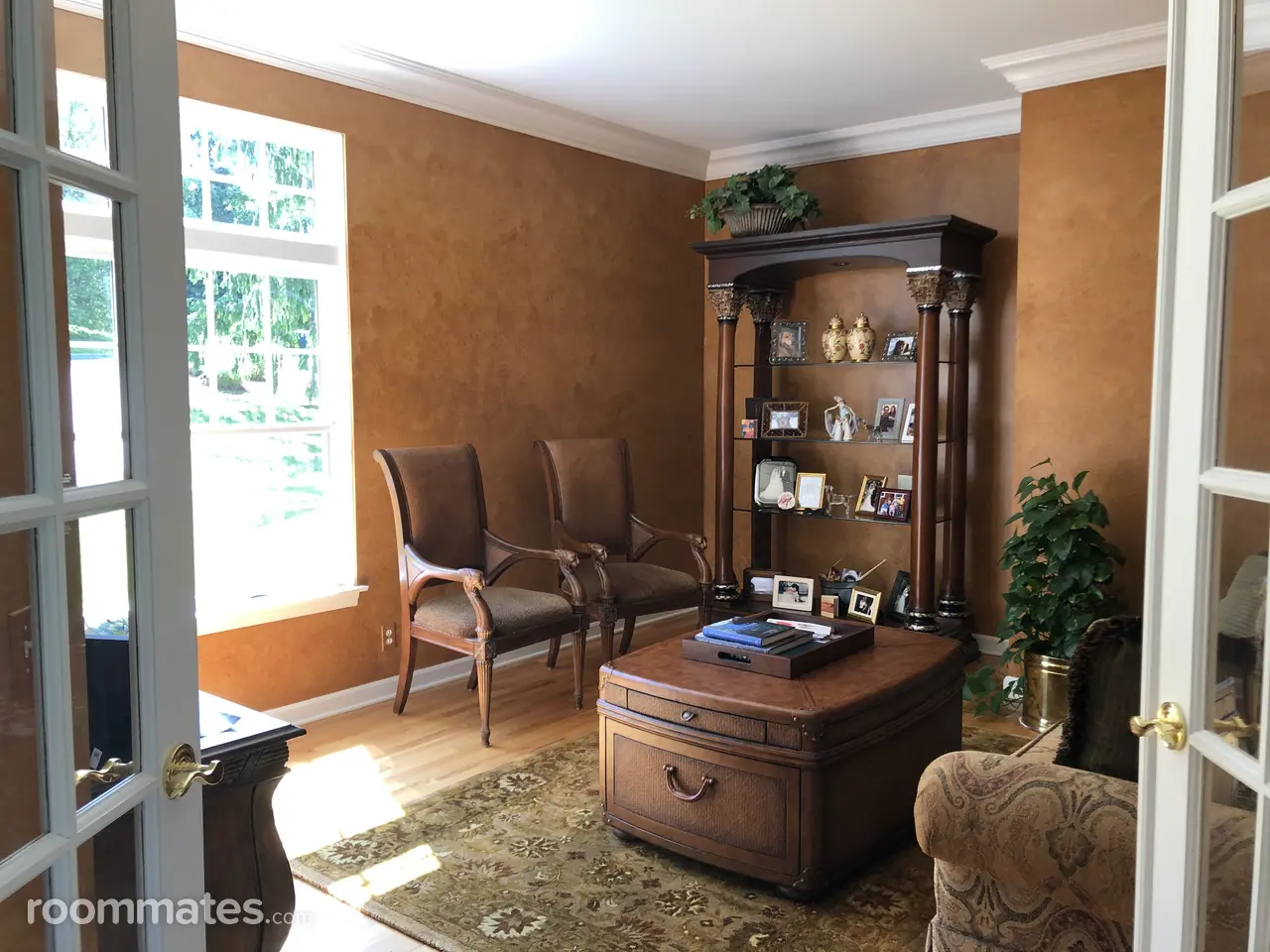 Profile photo 10 of 11