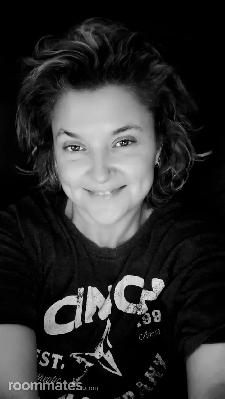 Profile photo 1 of 1