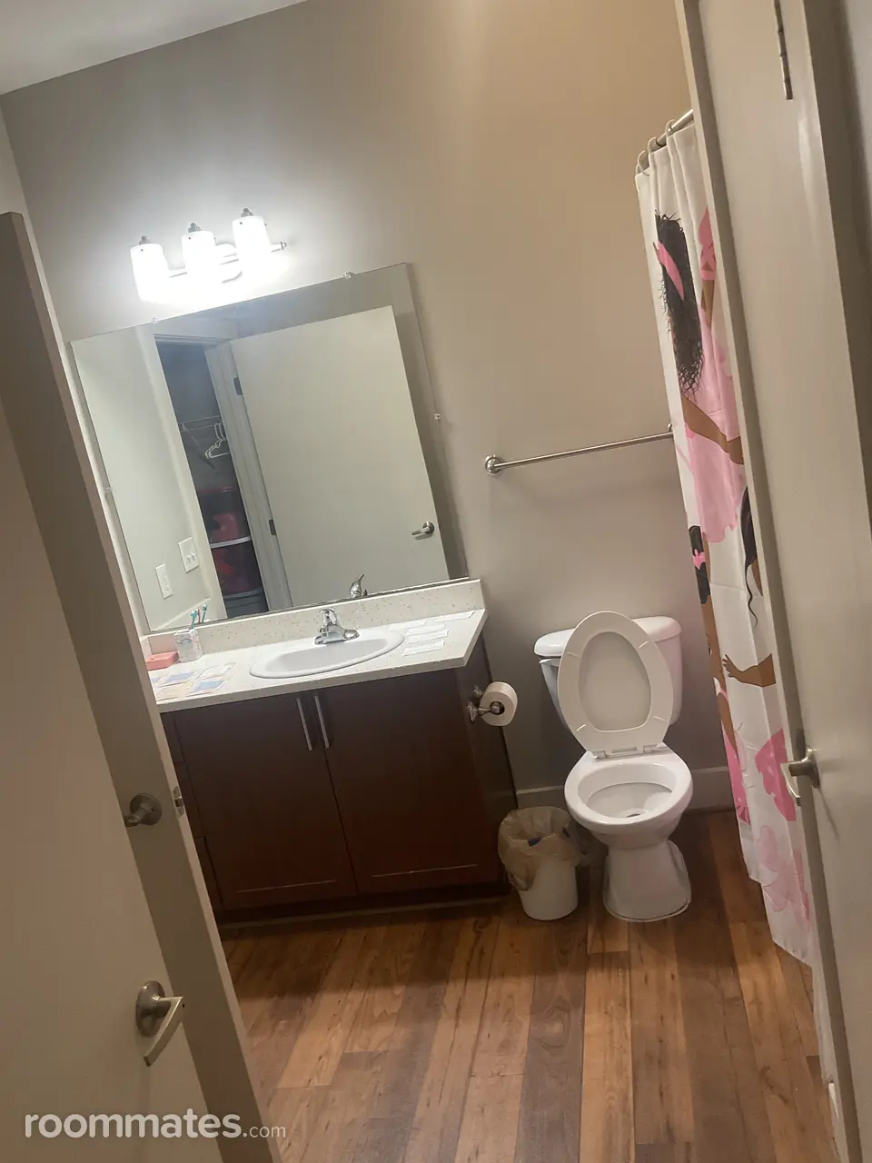 Profile photo 3 of 11