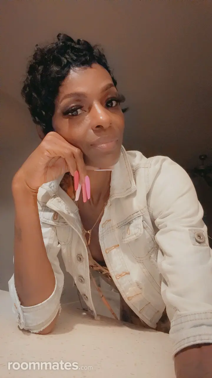 Profile photo 11 of 11