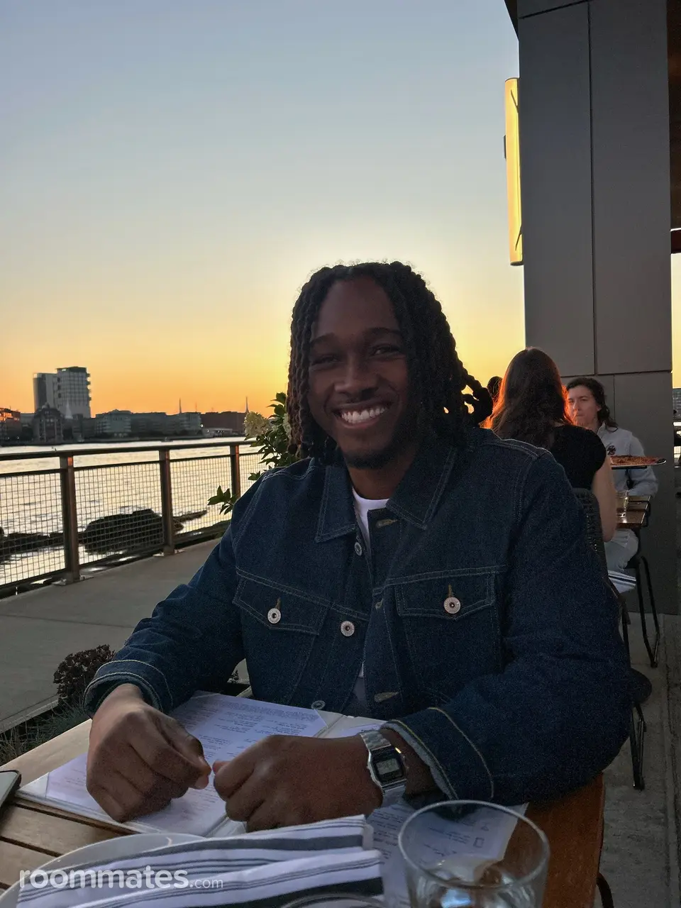 Profile photo 2 of 8