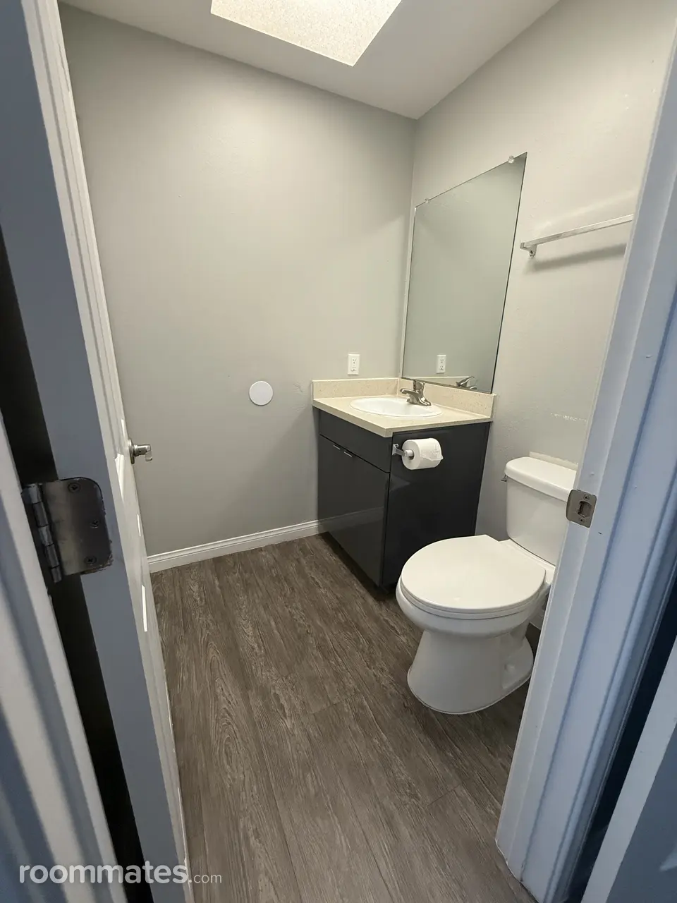 Profile photo 3 of 6