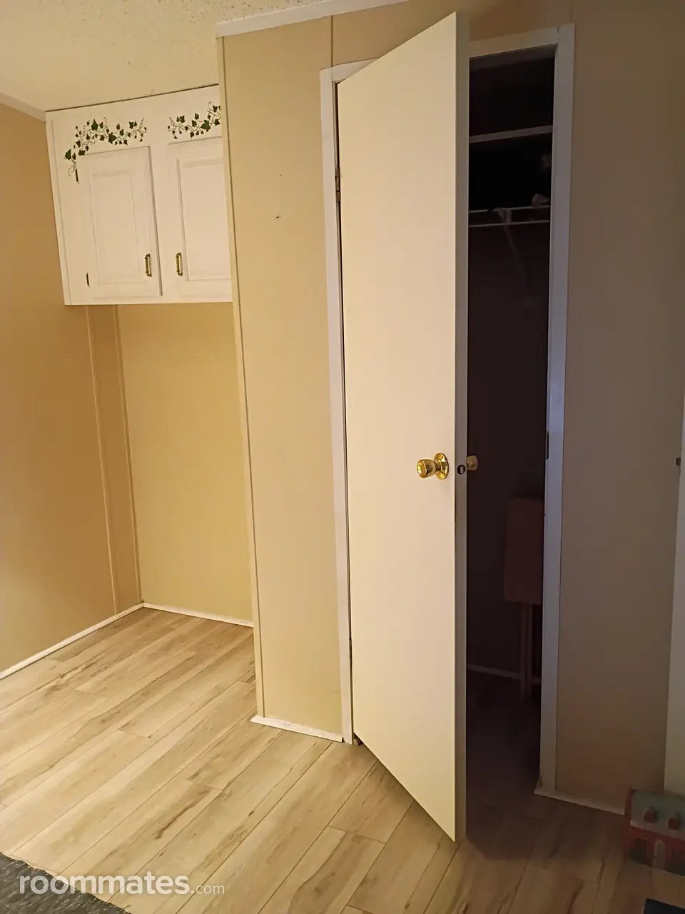 Profile photo 1 of 2