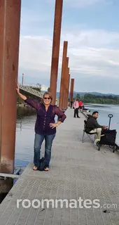 Roommate looking Vancouver, WA, $1000