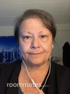 Roommate looking Everett, WA, $700