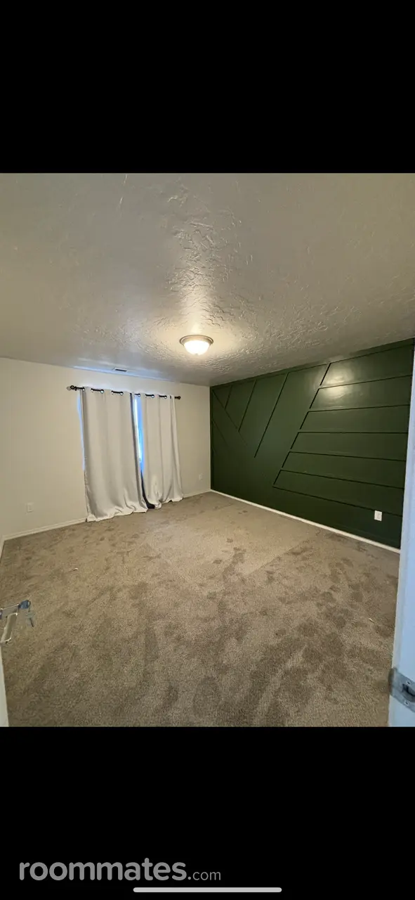 Profile photo 1 of 6