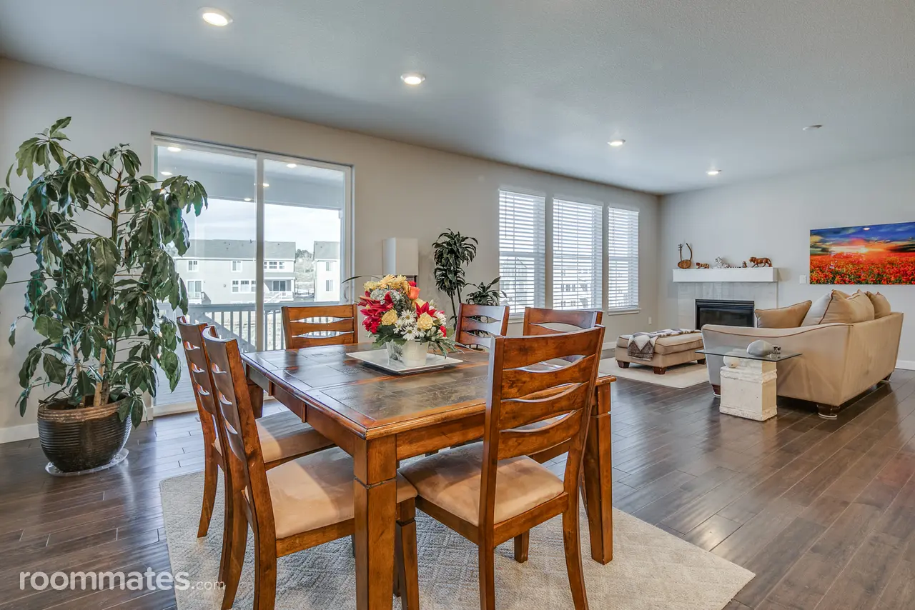 Profile photo 8 of 11