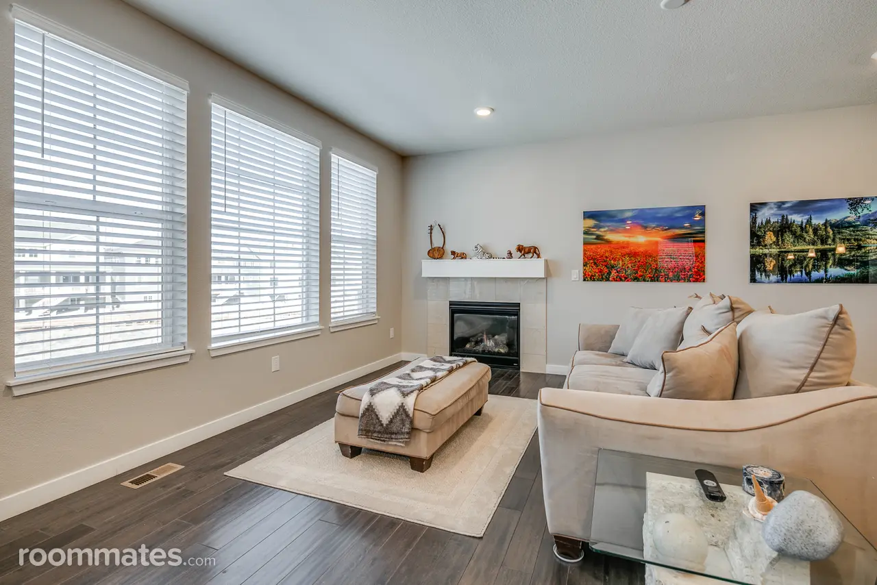 Profile photo 7 of 11