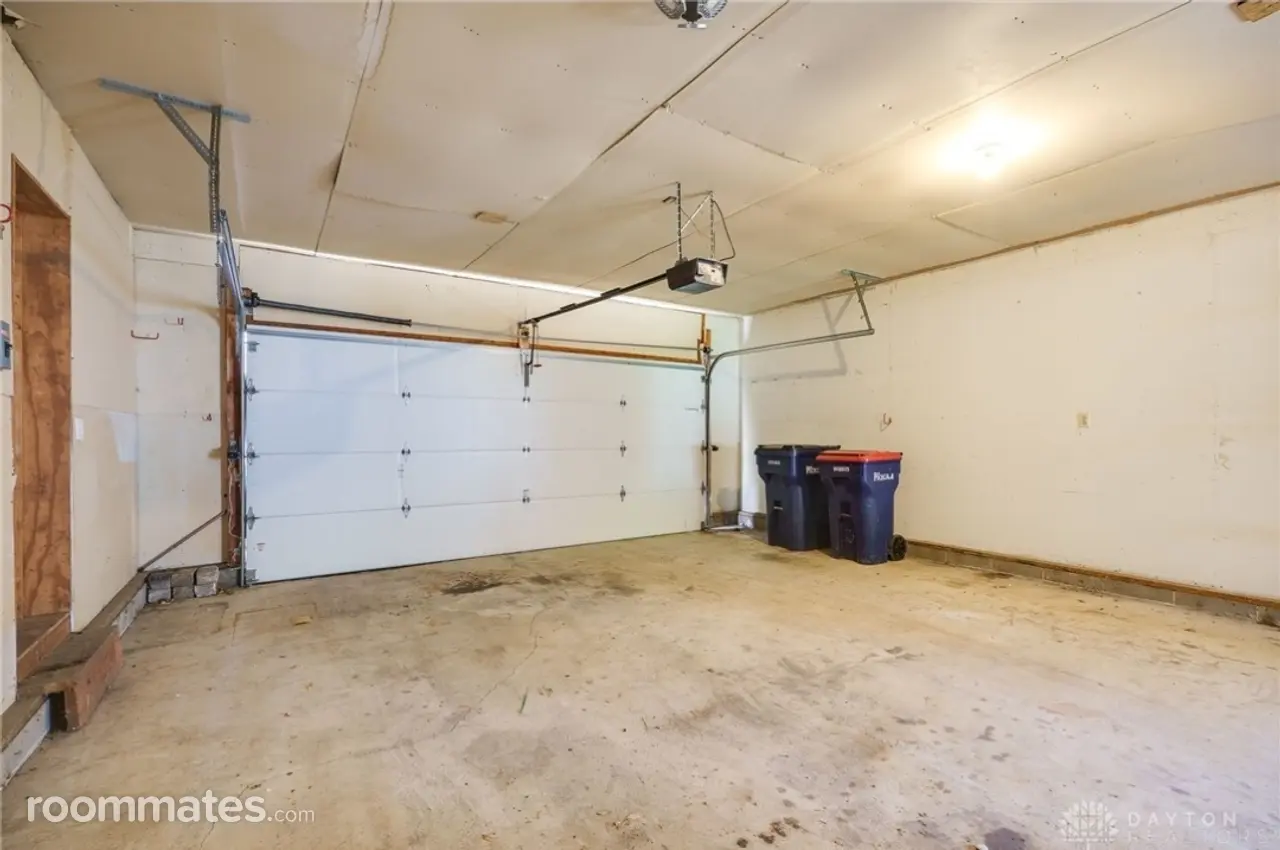 Profile photo 6 of 14