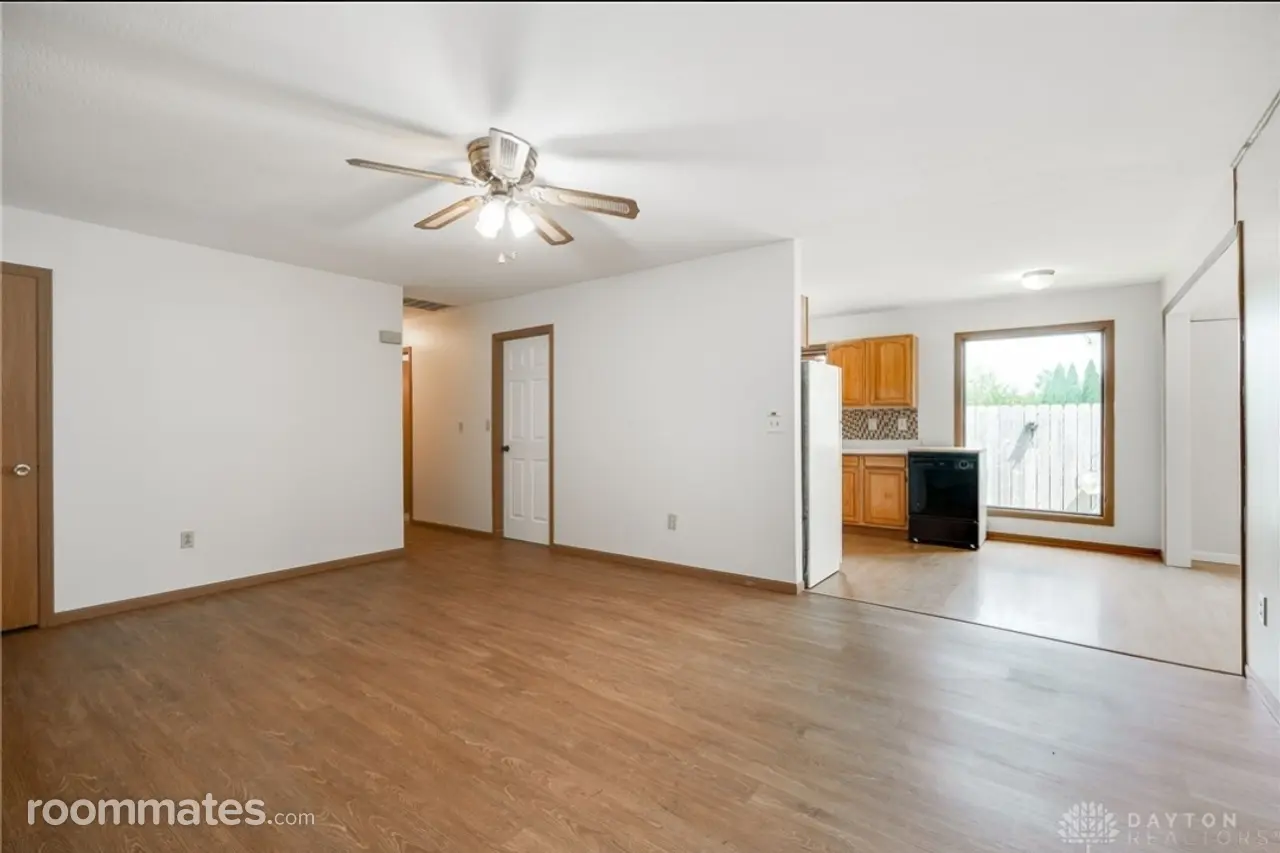 Profile photo 2 of 14