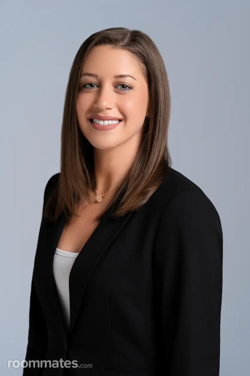 Profile photo 4 of 4