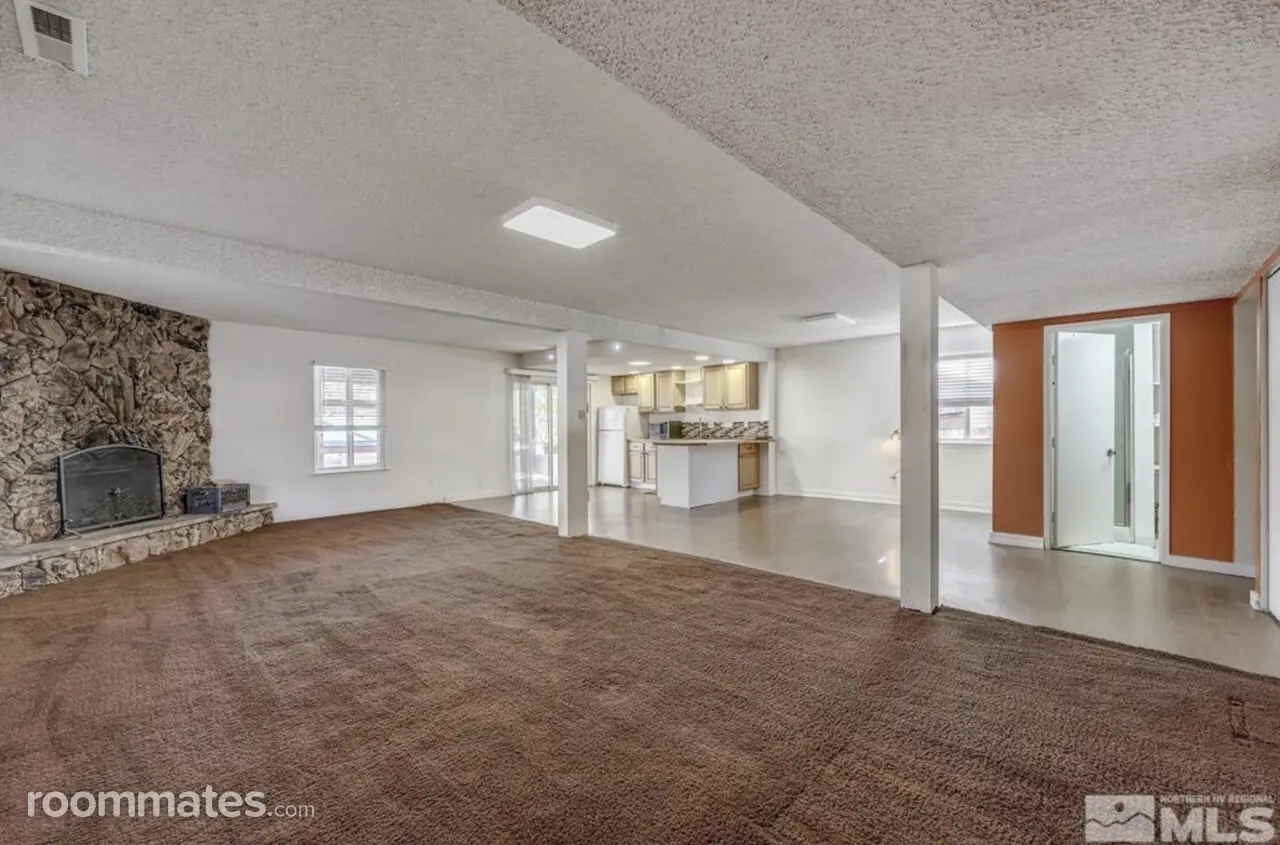 Profile photo 6 of 11