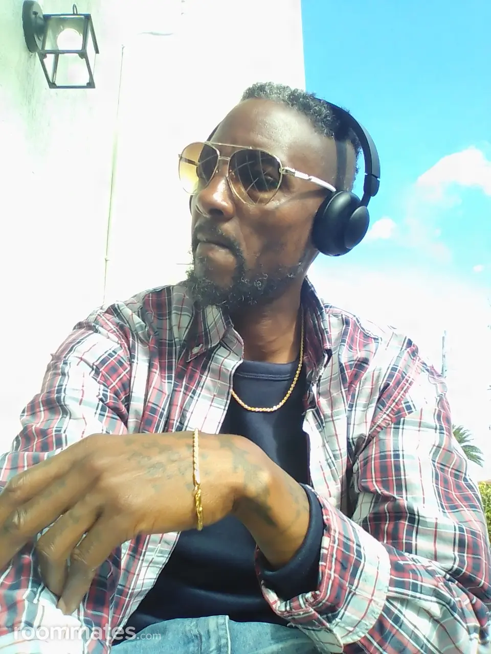 Profile photo 6 of 6