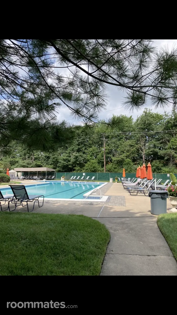 Profile photo 9 of 10