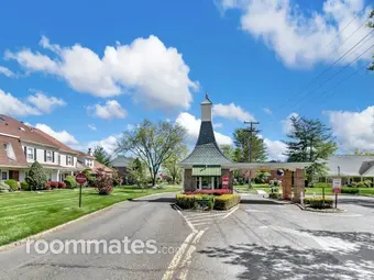 Room for rent in Scotch Plains, NJ $1900, townhouse