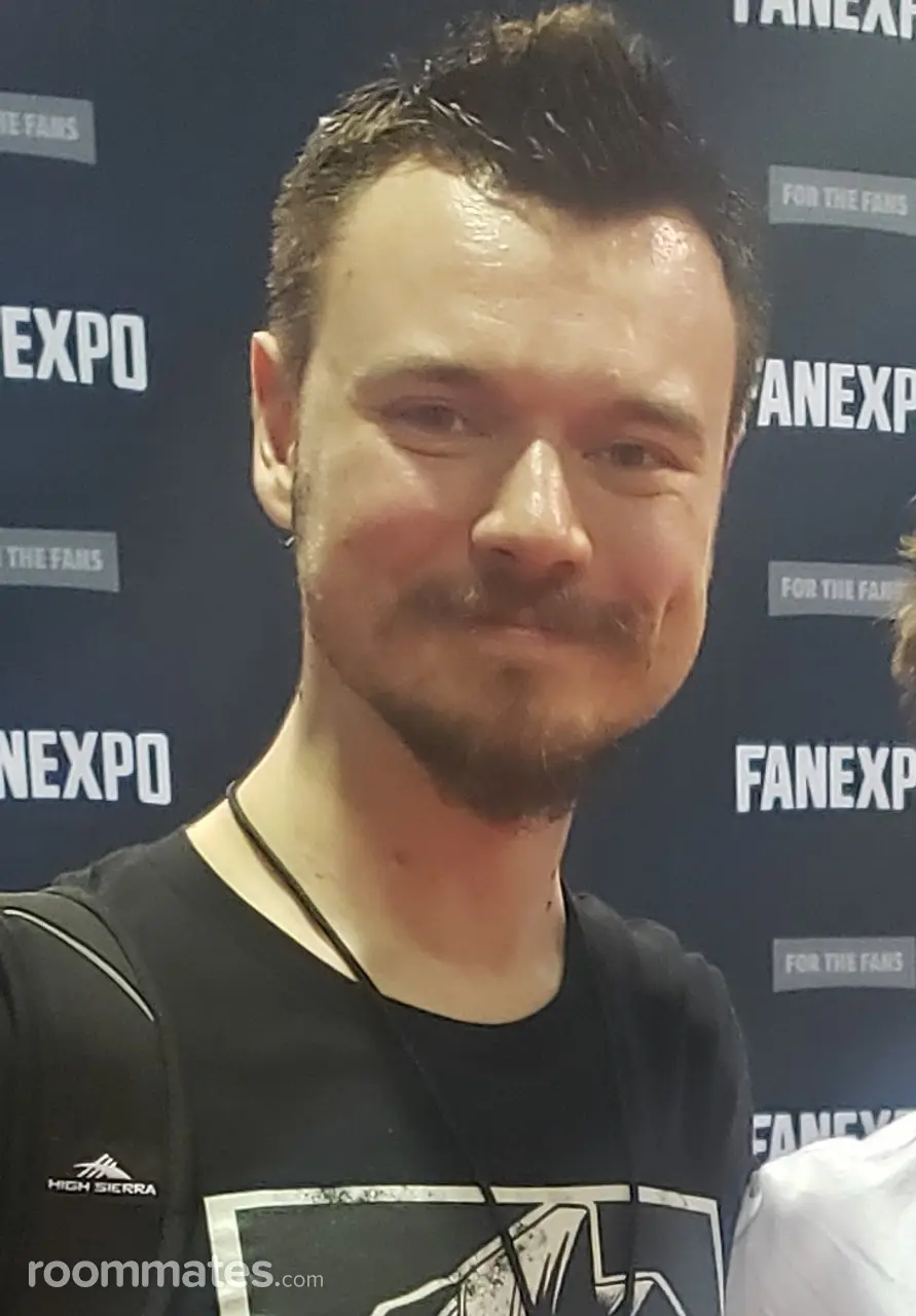 Profile photo 3 of 4