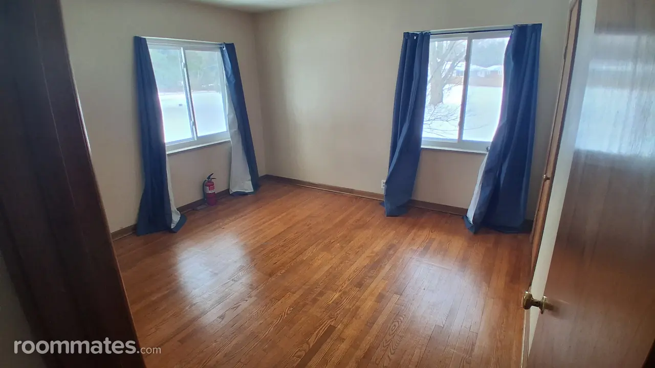 Profile photo 6 of 12