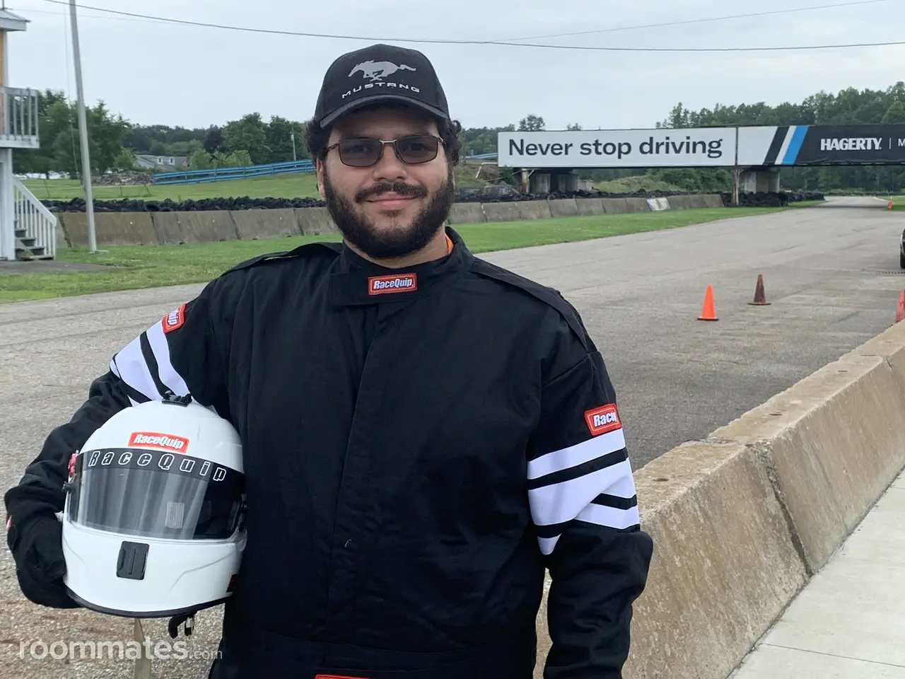 Profile photo 12 of 12