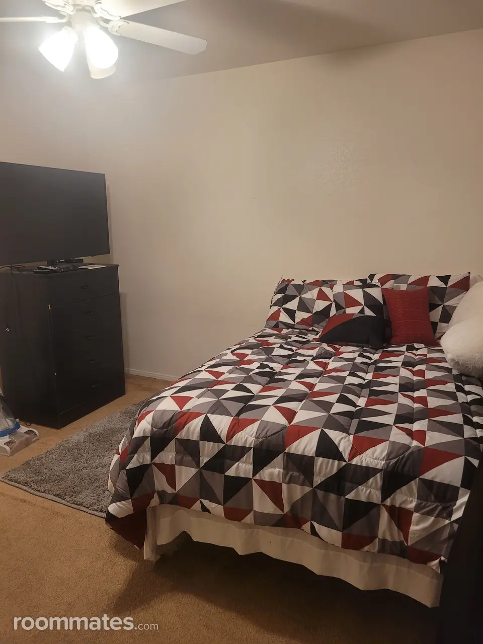 Profile photo 1 of 2