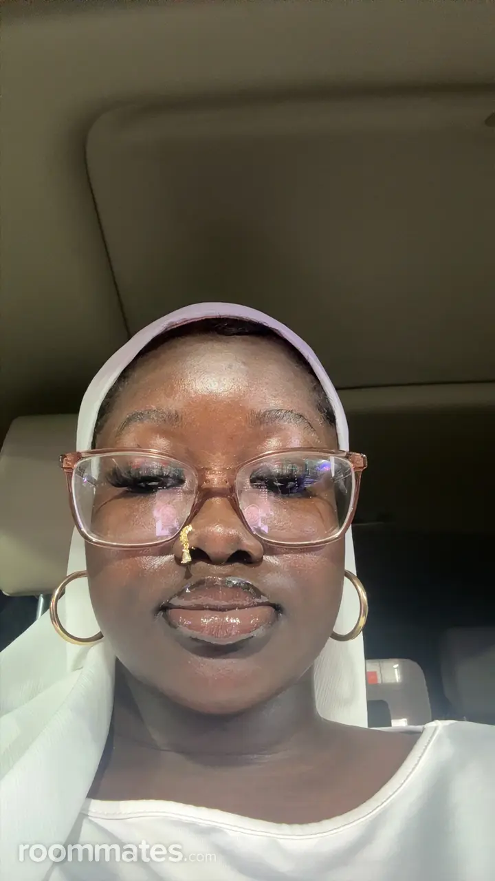 Profile photo 1 of 1