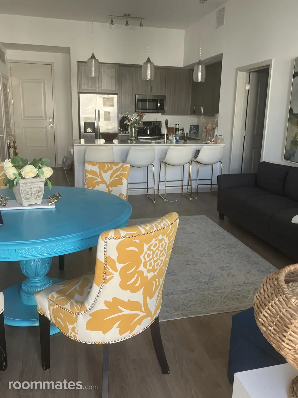 Profile photo 10 of 11