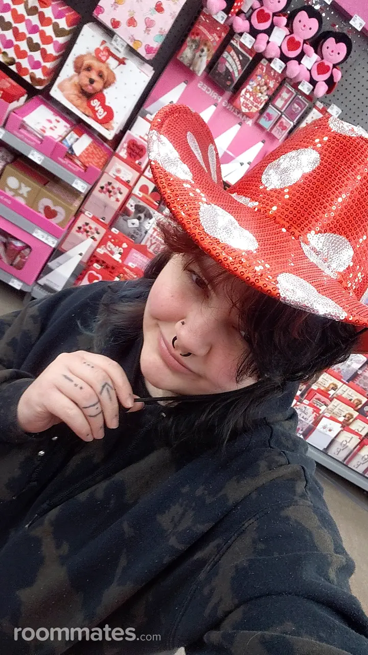 Profile photo 9 of 10