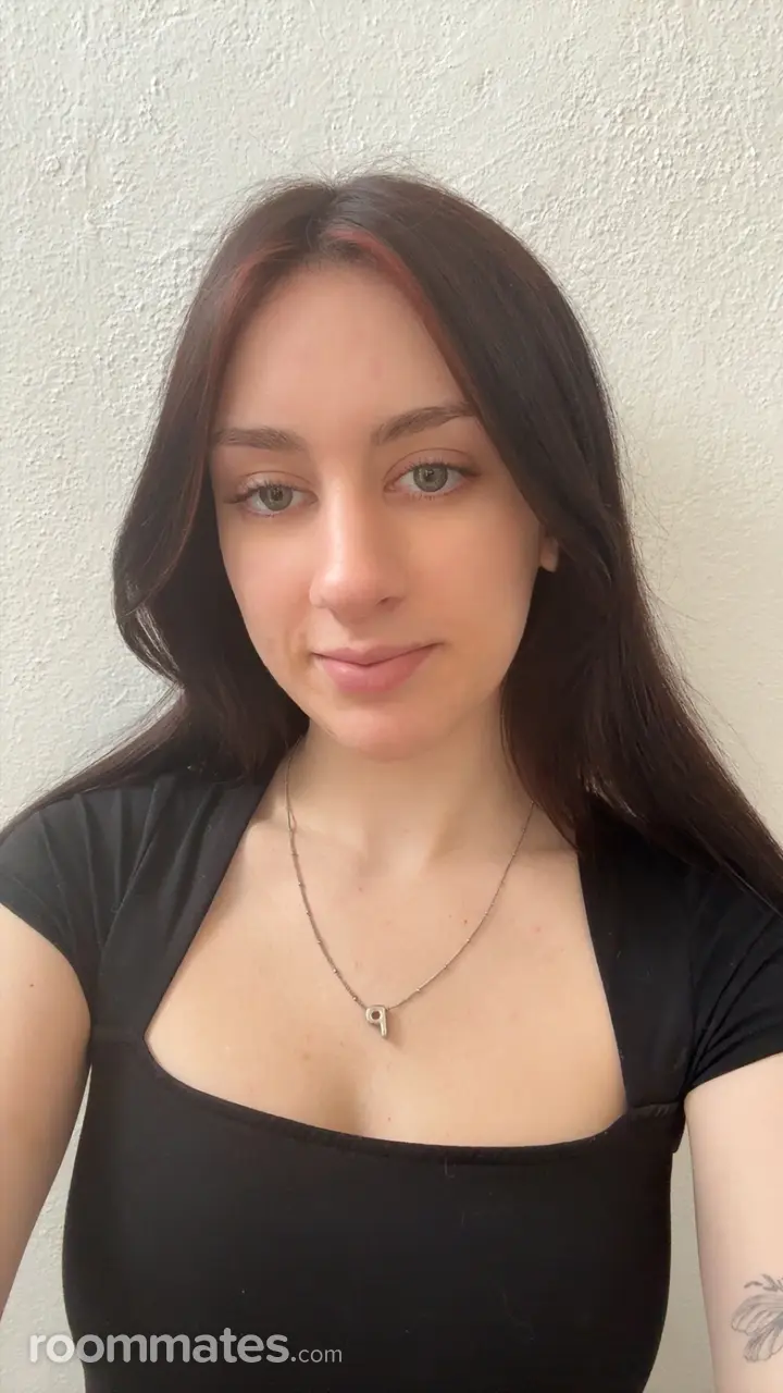 Profile photo 1 of 1