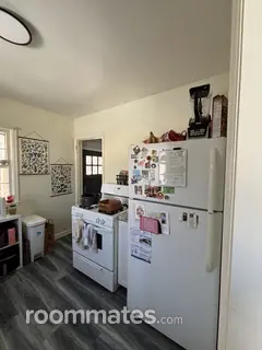 Room for rent in Saint Paul, MN $750, house