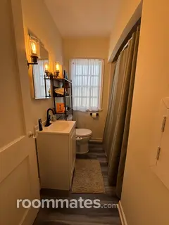 Room for rent in Saint Paul, MN $750, house