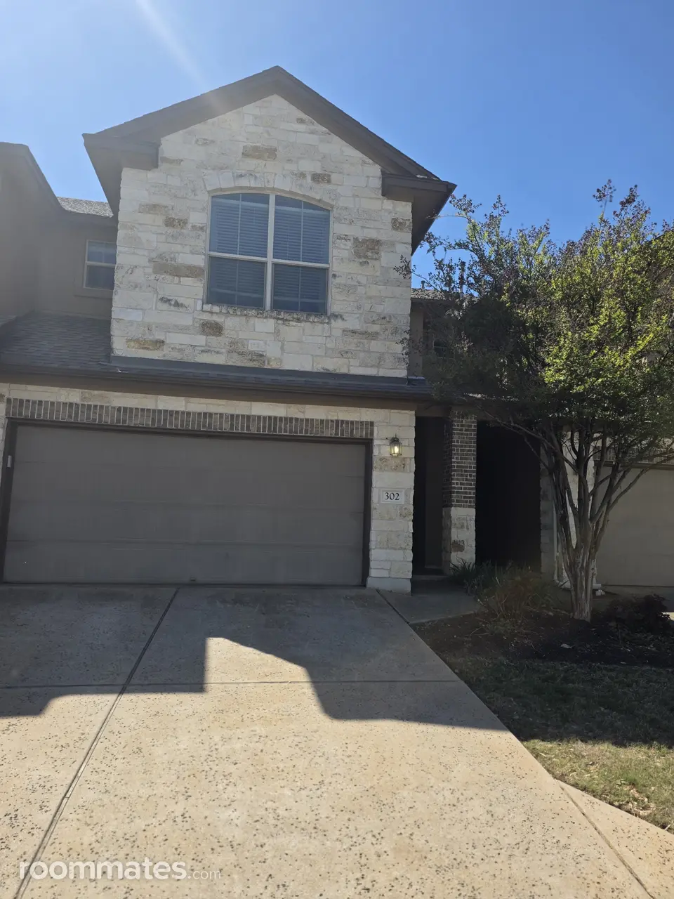 Profile photo 3 of 14