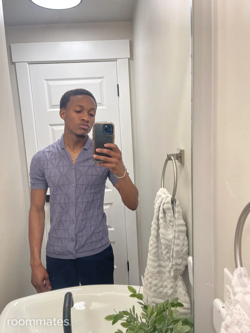 Profile photo 2 of 4