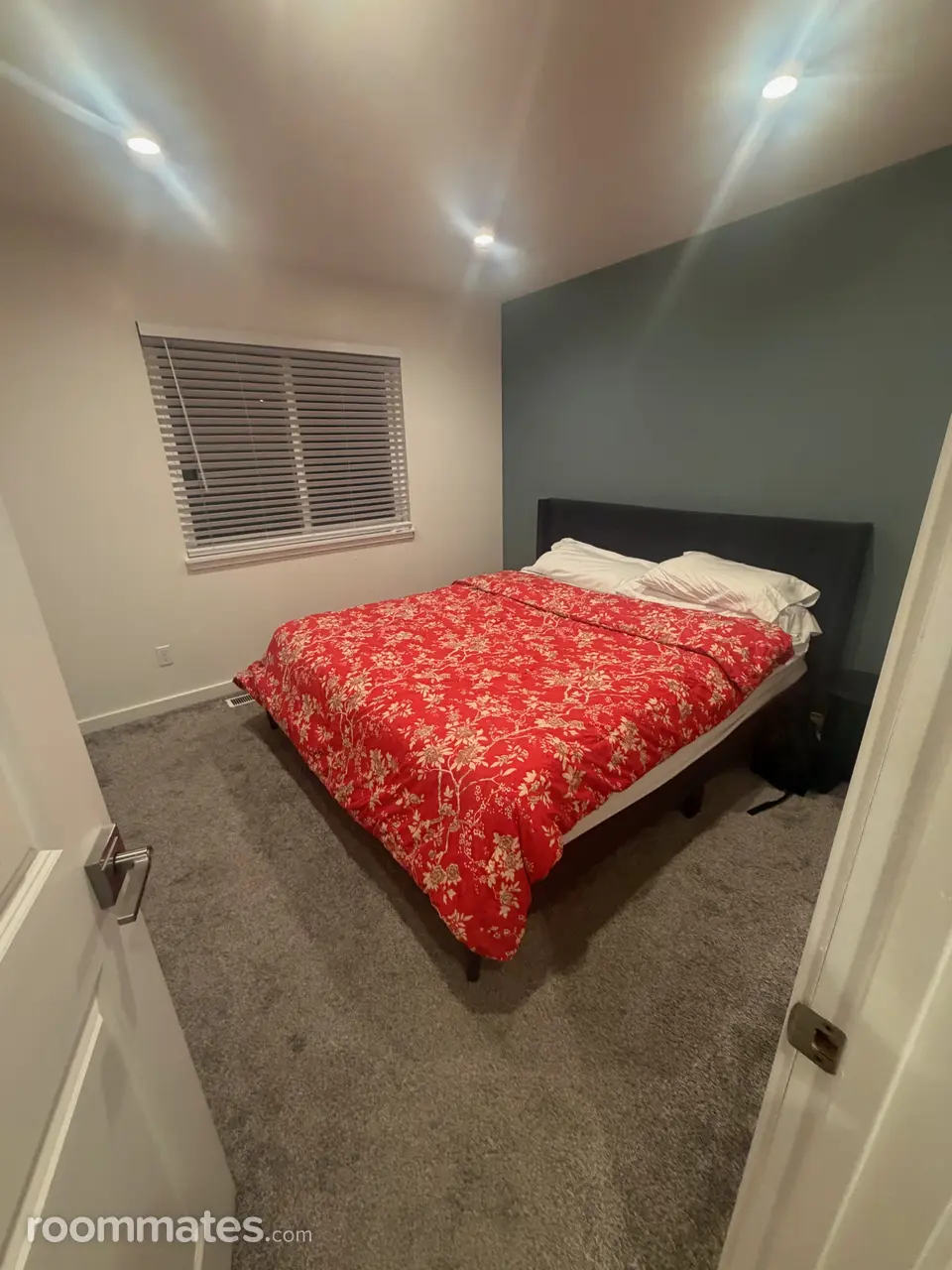 Profile photo 5 of 7