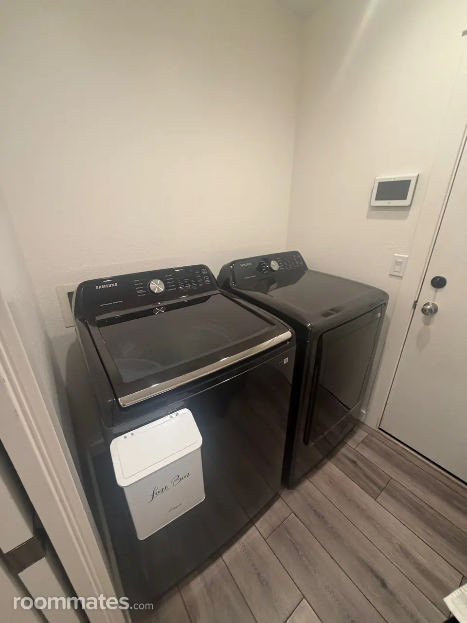 Profile photo 3 of 7