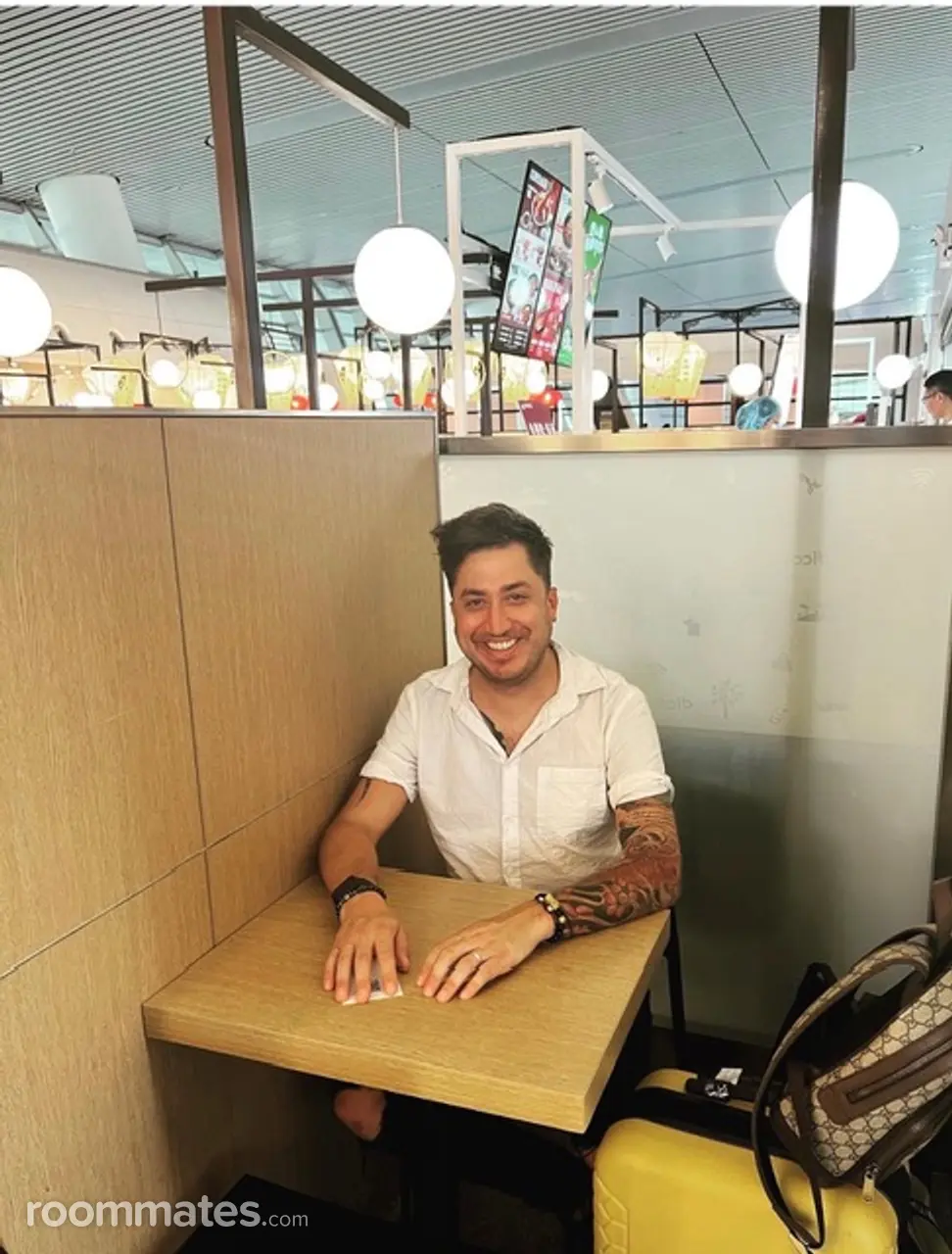 Profile photo 7 of 7